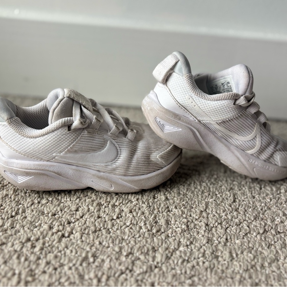 Nike Kids Sneakers (9) star runner 4